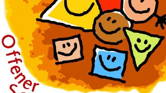 Illustration verschiedener Formen mit lächelnden Gesichtern und dem Text *„Offener Samstag“*