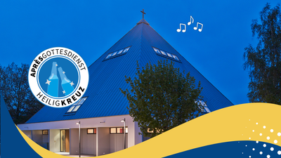 Kirche am Abend von draußen.