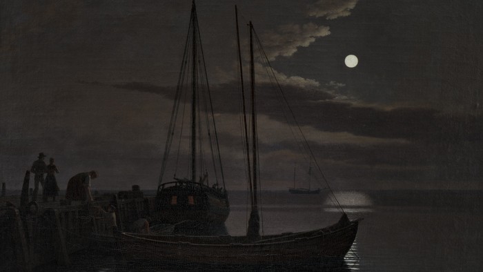 En fredfyldt natscene med en lille båd fortøjet ved en mole under en klar måneskinnet himmel.