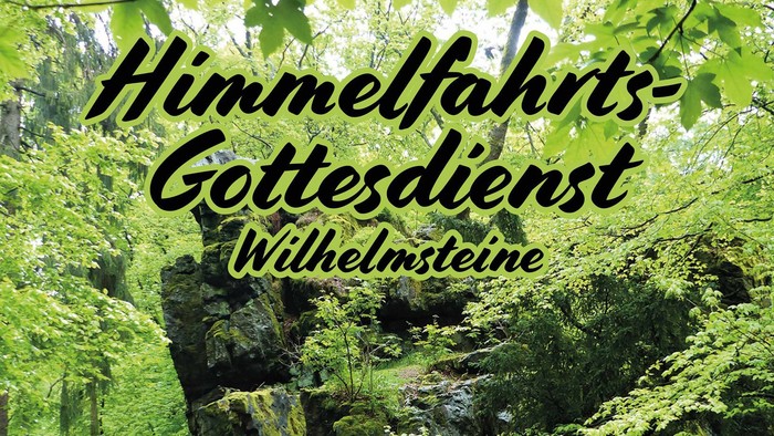 Flyer mit Information zu Gottesdienst. Hintergrund: Bild der Wilhelmsteine