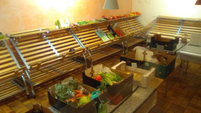 Frische Gemüseauslage in einem Restaurant