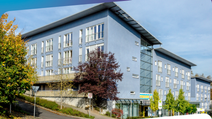 Das Bild zeigt den Rigeikenhof von außen.