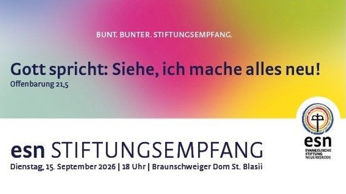 Plakat für einen farbenfrohen Stiftungsempfang mit biblischem Zitat und Veranstaltungsdetails auf Deutsch.