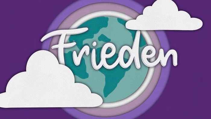 Erde mit Wolken, beschriftet mit *„Frieden“*