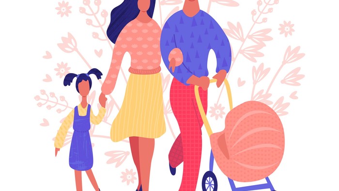 Eine Familie mit zwei Erwachsenen und zwei Kindern spaziert mit einem Kinderwagen durch einen blumigen Garten.