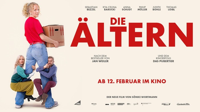 Deutsches Filmplakat für *„Die Ältern“* (The Elders), das eine Familie beim Umzug zeigt und am **12. Februar** in die Kinos kommt.