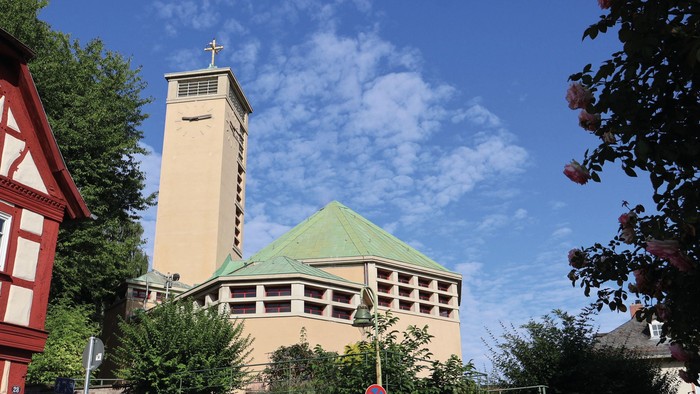 Gustav-Adolf-Kirche außen