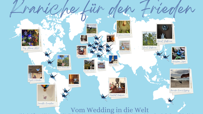 Weltkarte mit Fotos der Kraniche, die der Gemeinde von überall auf der Welt geschickt wurden. Mit Markierung und Auflistung der Orte.