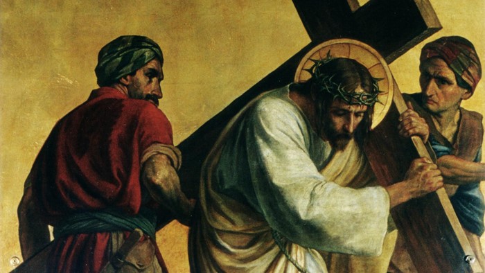 Eine Darstellung von Jesus, der das Kreuz trägt, wobei Simon von Cyrene ihm hilft.