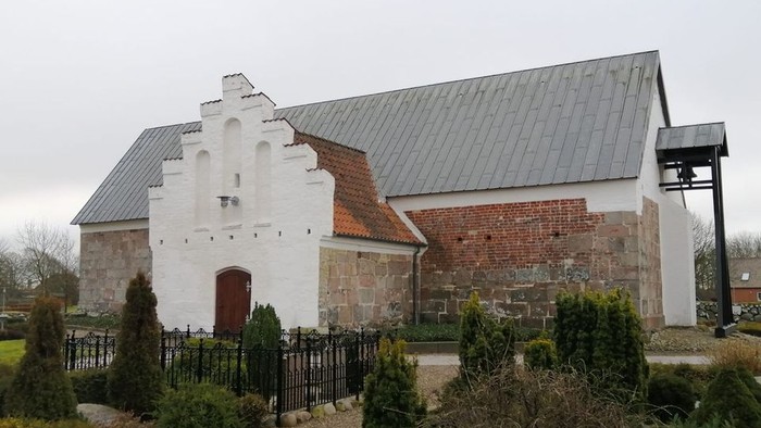 Stenum kirke fra nordsiden