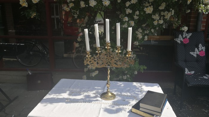 Billede af alterbordet på Åvang