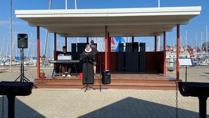 Gudstjeneste på Bagenkop Havn