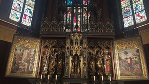 Hochaltar Apostelkirche.JPG