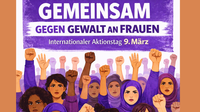 Ein lebendiges Plakat gegen geschlechtsspezifische Gewalt, das Frauen am Internationalen Frauentag im gemeinsamen Einsatz zeigt.