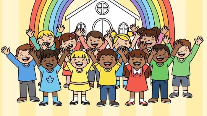 Fröhliche Kinder feiern unter einem Regenbogen, der sich über eine Kirche wölbt, mit einer Taube darüber.