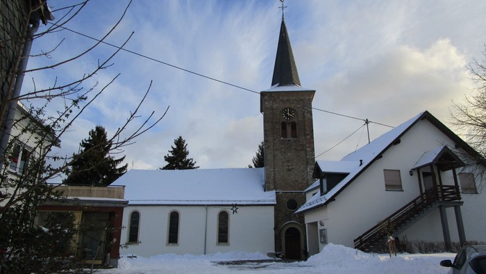 Kirche-Gemeindehaus Dichtelbach