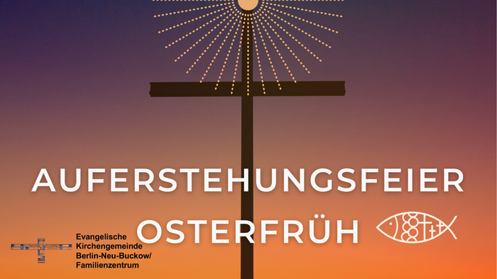 Die Silhouette eines Kreuzes vor einem Farbverlauf, der an einen Sonnenaufgang erinnert. Davor steht in weiß 