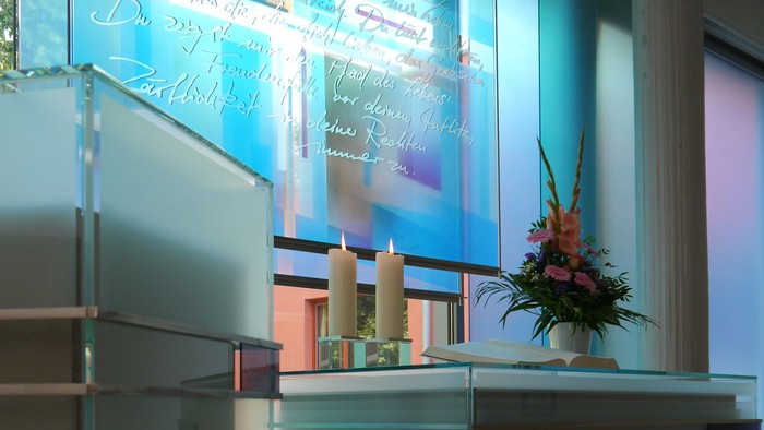 DSH Glaswand mit Spruch aus Ps. 16,8bff