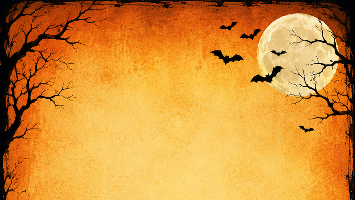 Gådefuld halloween-scene med et månebelyst hjemsøgt hus, græskarhoveder og flagermus i flugt.