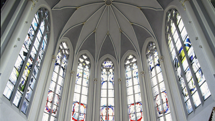 auffahrend - der Blick in die Höhe