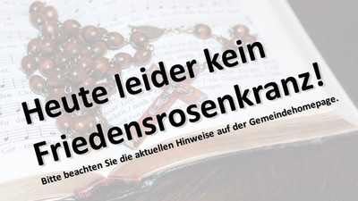 Das Bild zeigt eine Werbung für eine Ferienwohnungsseite mit einem Haus und einem Baum.