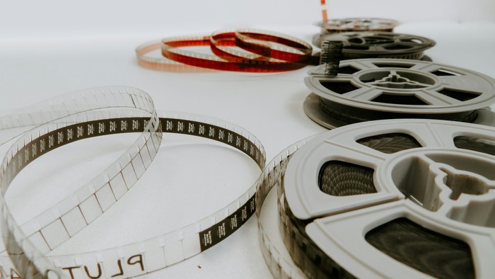 Filmrollen auf einem Tisch