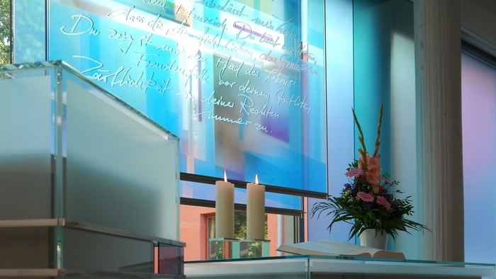 DSH Glaswand mit Spruch aus Ps. 16,8bff