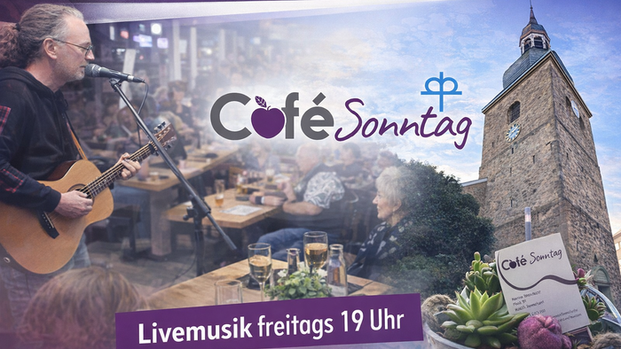 Werbeplakat für Café Sonntags Live-Musik-Event jeden Freitag um 19 Uhr mit einem Gitarristen.