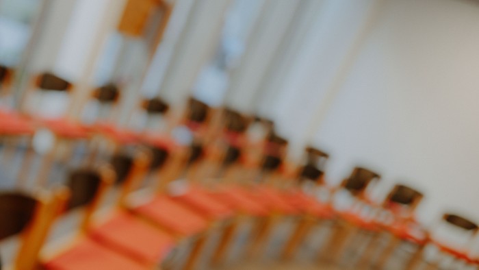 Stuhlreihen für die Stimmbildung