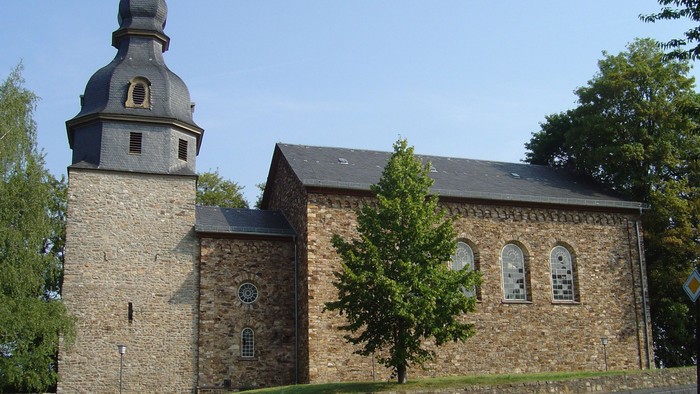 Südwestansicht, Kirche St. Peter auf dem Berg