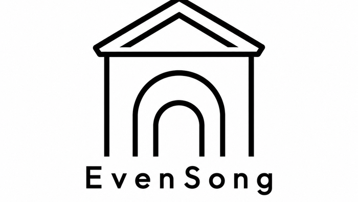 Minimalistisches Logo mit einer kirchenähnlichen Struktur mit einem Bogen und dem Text „EvenSong“ darunter.