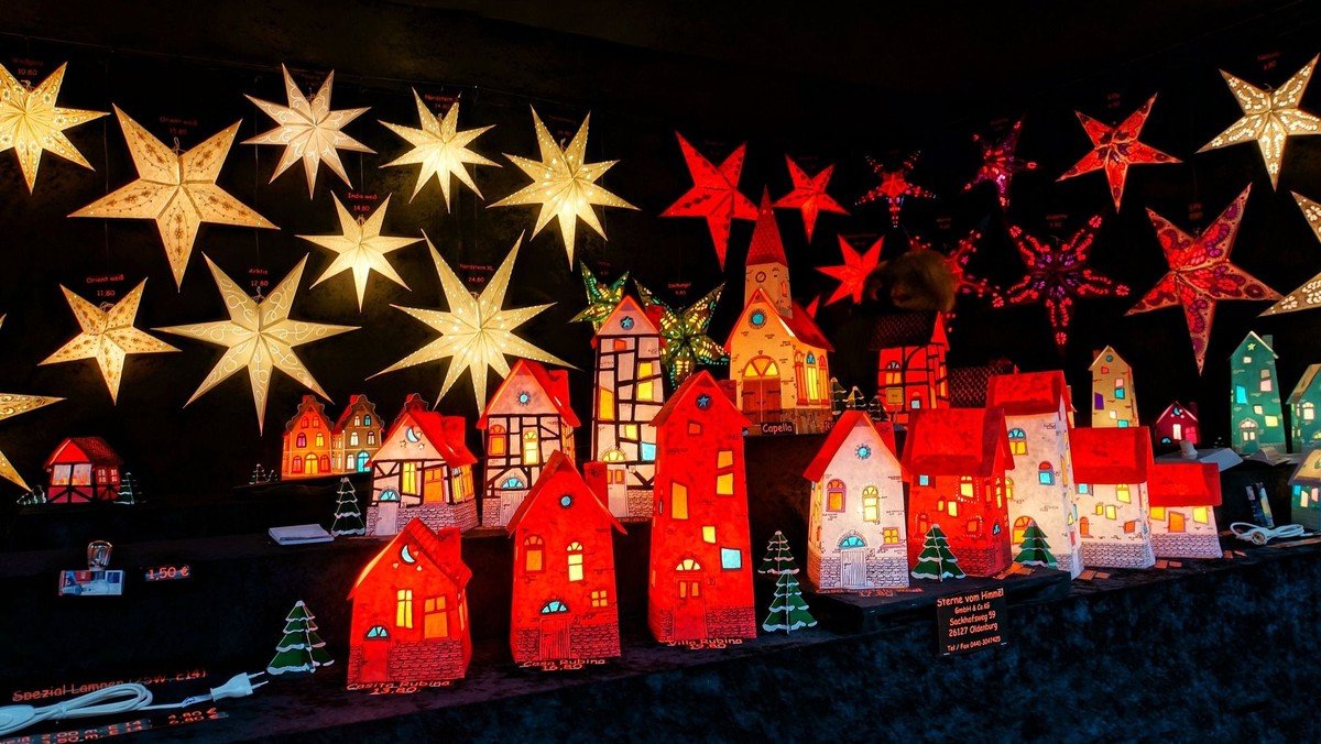 Weihnachtsmarkt an der Lindenkirche