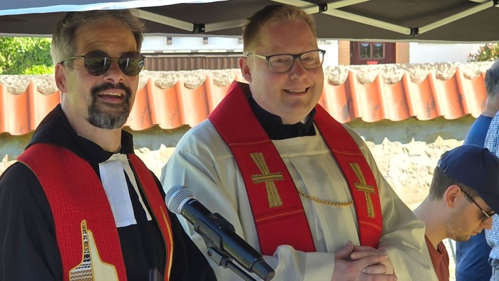 Pfarrer Körber und Pfarrer Pfeifer beim gemeinsamen Gottesdienst