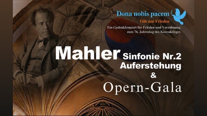 Plakat zum Konzert mit Foto aus der Apostel-Paulus-Kirche, Abbildung von Mahler und Text