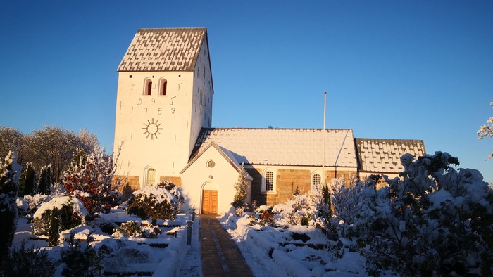 Hellevad Kirke