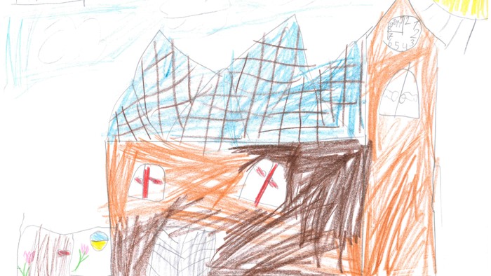 Kindermalerei eines Gebäudes mit Kreuzen und einer kirchenähnlichen Struktur, gezeichnet mit Buntstiften.