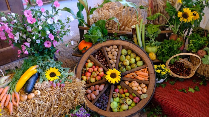 Erntedank am Altar in Dalwigksthal