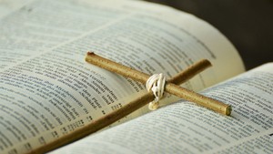 bible-2167776_1280.jpg
