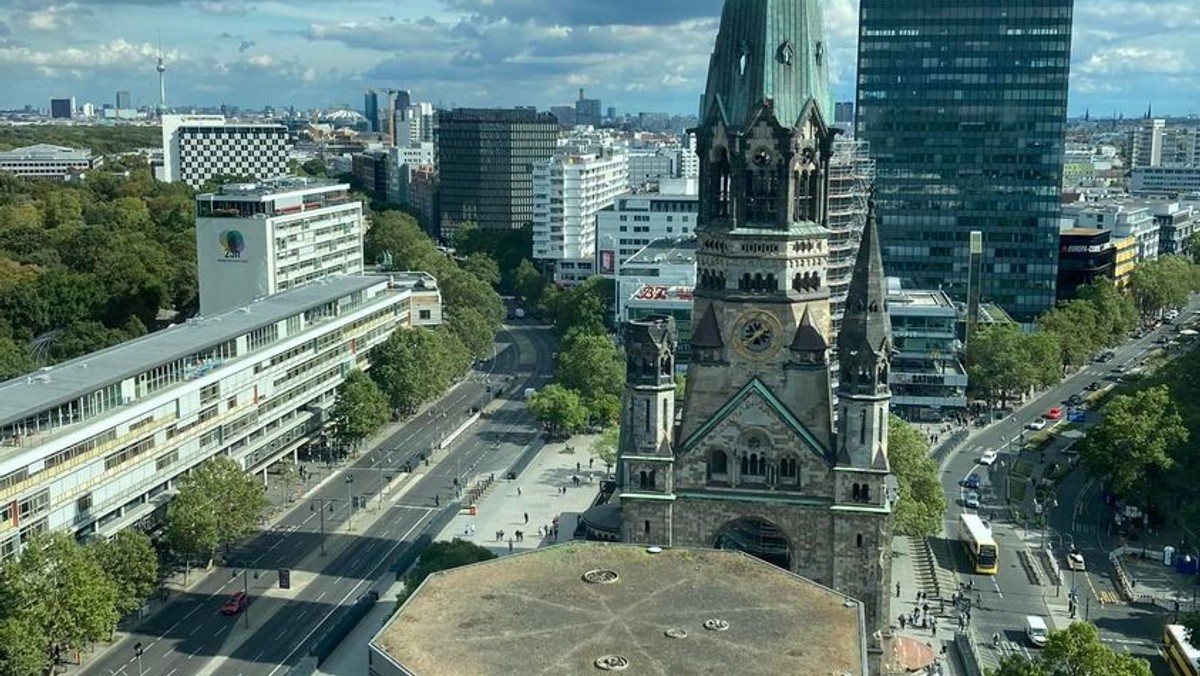 Kirche von oben Daniel Kaiser.jpg