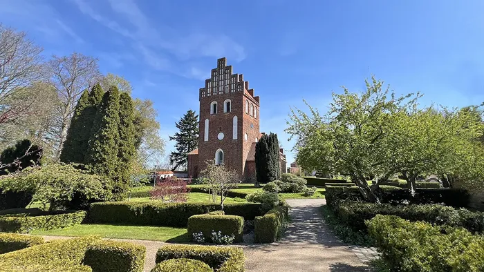 Kirken fra vestside