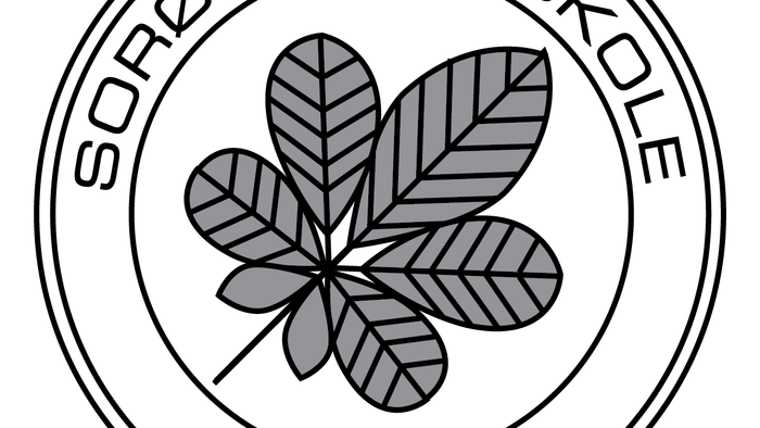 Minimalistisk firkløver-design i hvid på sort baggrund.