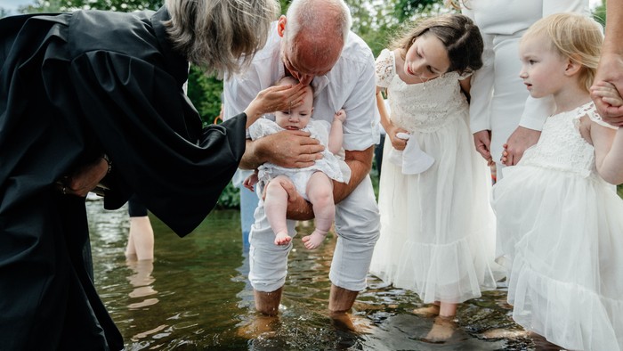 Kindertaufe im See