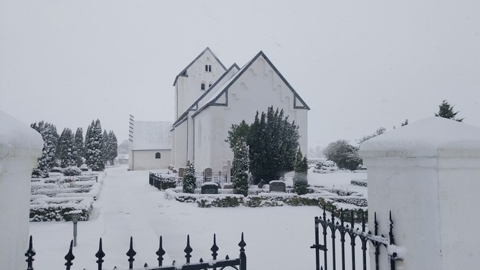 Engum Kirke i snevejret 2026