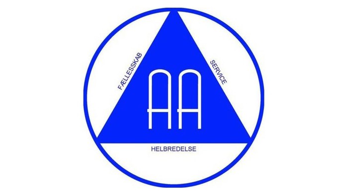 Blå logo med to A's og teksten 