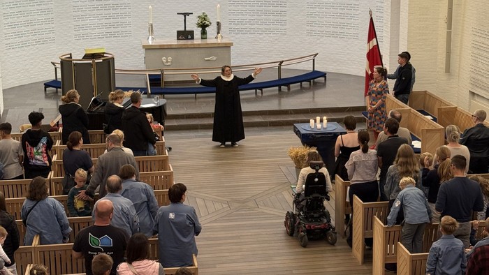 Stemningsbillede fra en BUSK-gudstjeneste i Vejleå Kirke