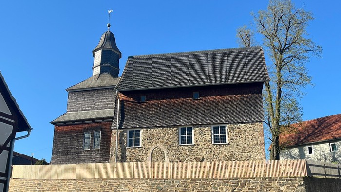 Kirche Armsfeld