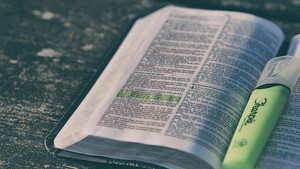 pexels-bible-1867195_640.jpg