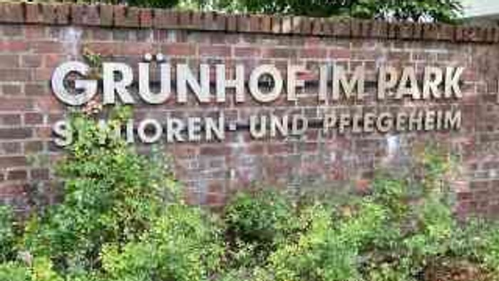 Grünhof im Park