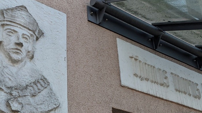 Künzell Thomas-Morus-Haus Schriftzug