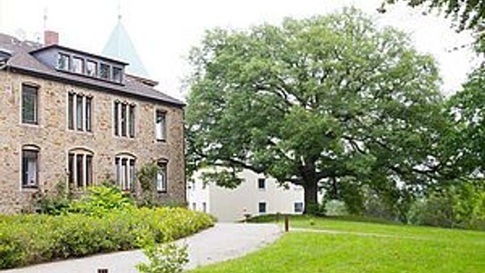 Das Bild zeigt das Lutherhaus von außen